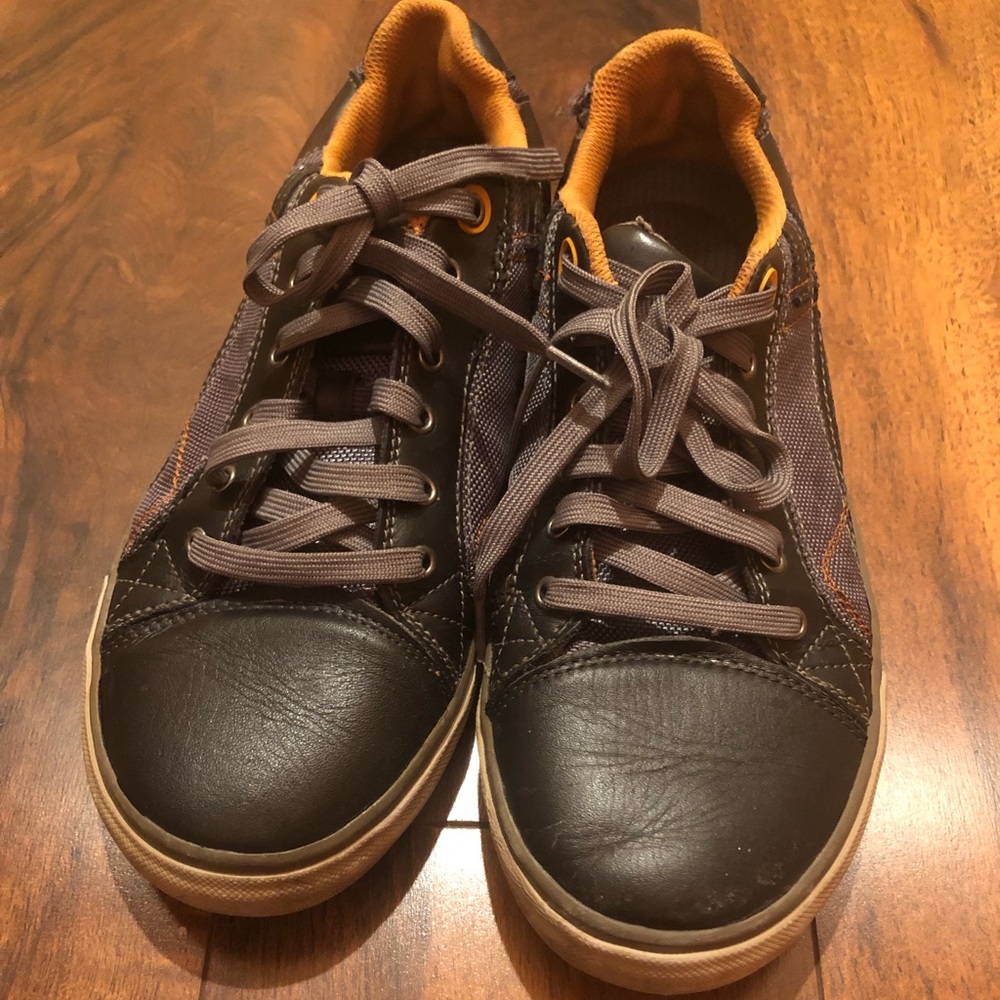 Sketchers Mens Brown Relaxed Fit Sneakers Shoes Size10